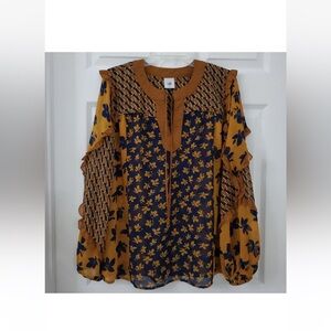 Cabi Harmony blouse. Ruffled sleeves. Size medium. EUC
